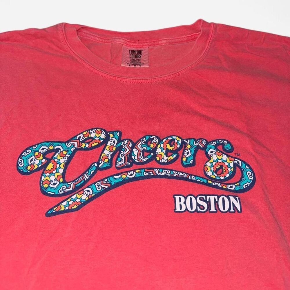 Pink Cheers Boston Graphic T-Shirt, size Large - Picture 2 of 6